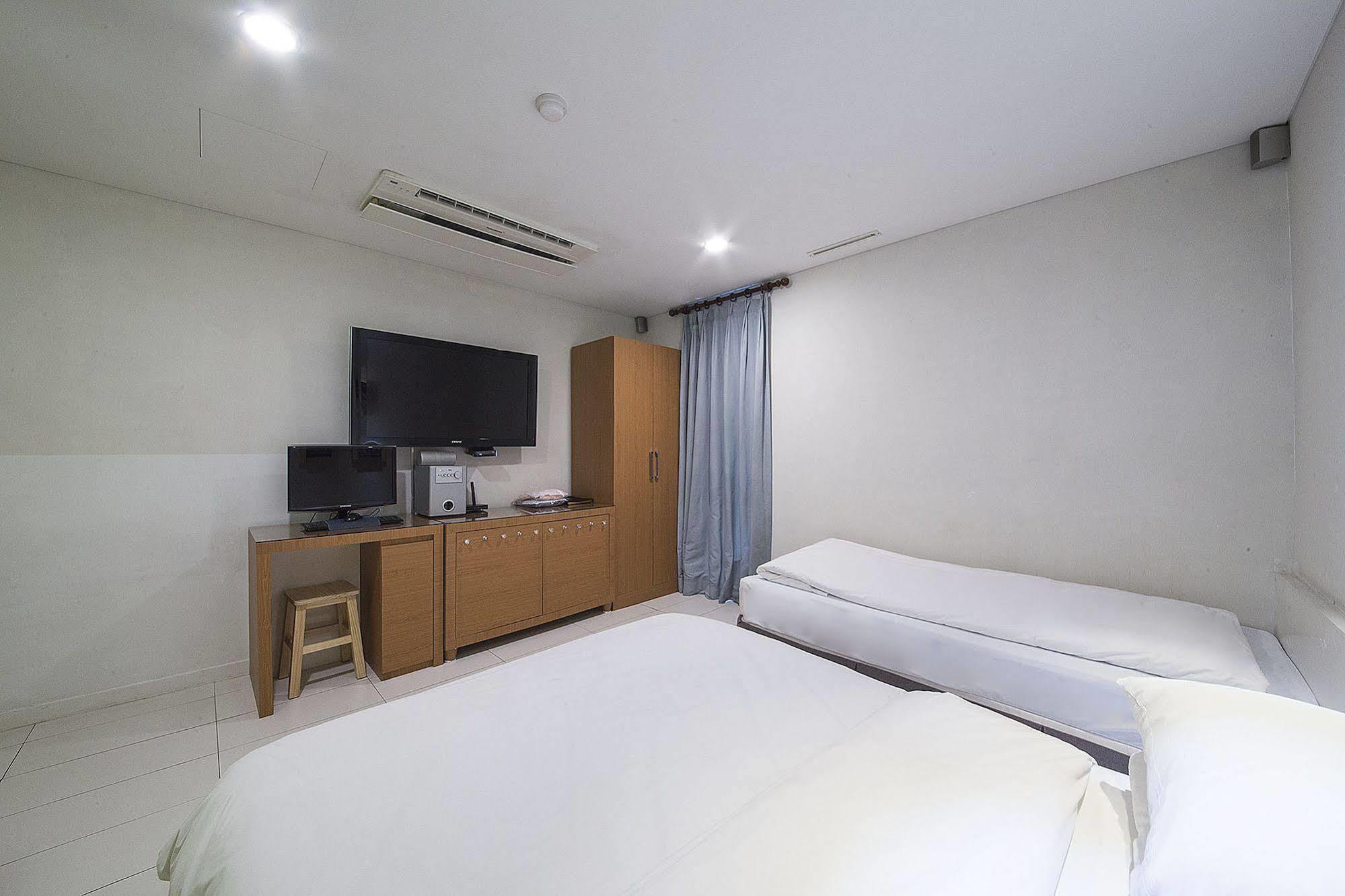 Hotel Tower Gimpo Exterior foto